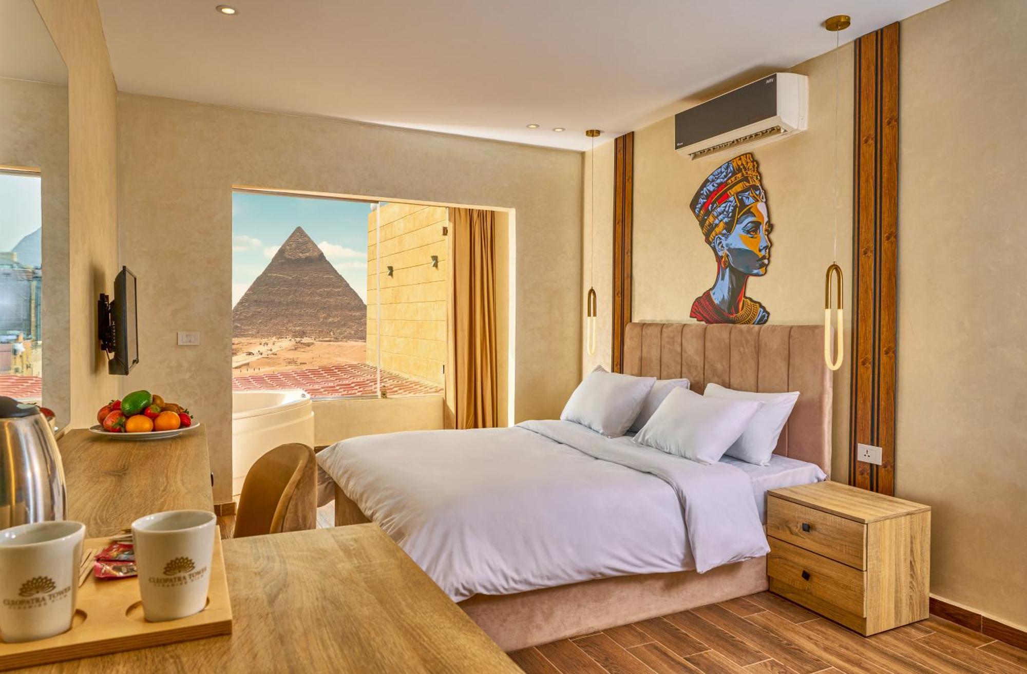 Cleopatra Tower Pyramid View Hotel Kafret el-Gabal Kültér fotó